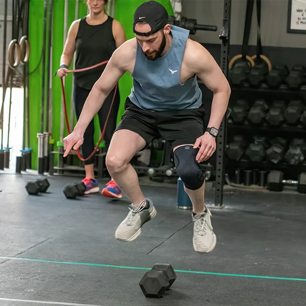 guy taking a crossfit program at CrossFit Off the Grid